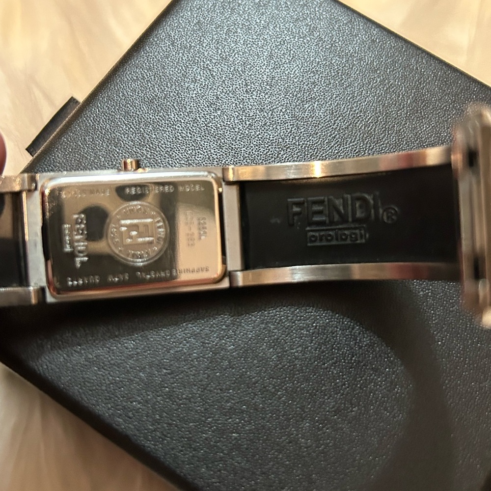 Fendi Black and Silver Women's Watch - Picture 7 of 9